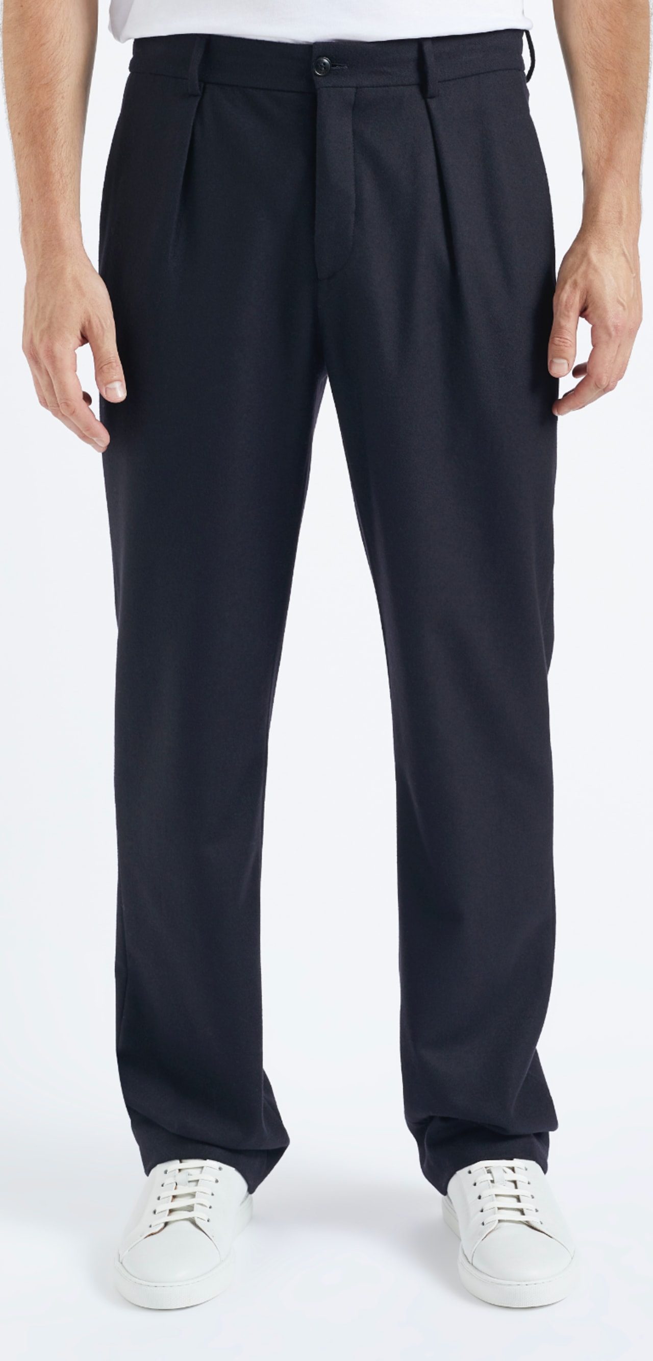 Irvine fit trousers