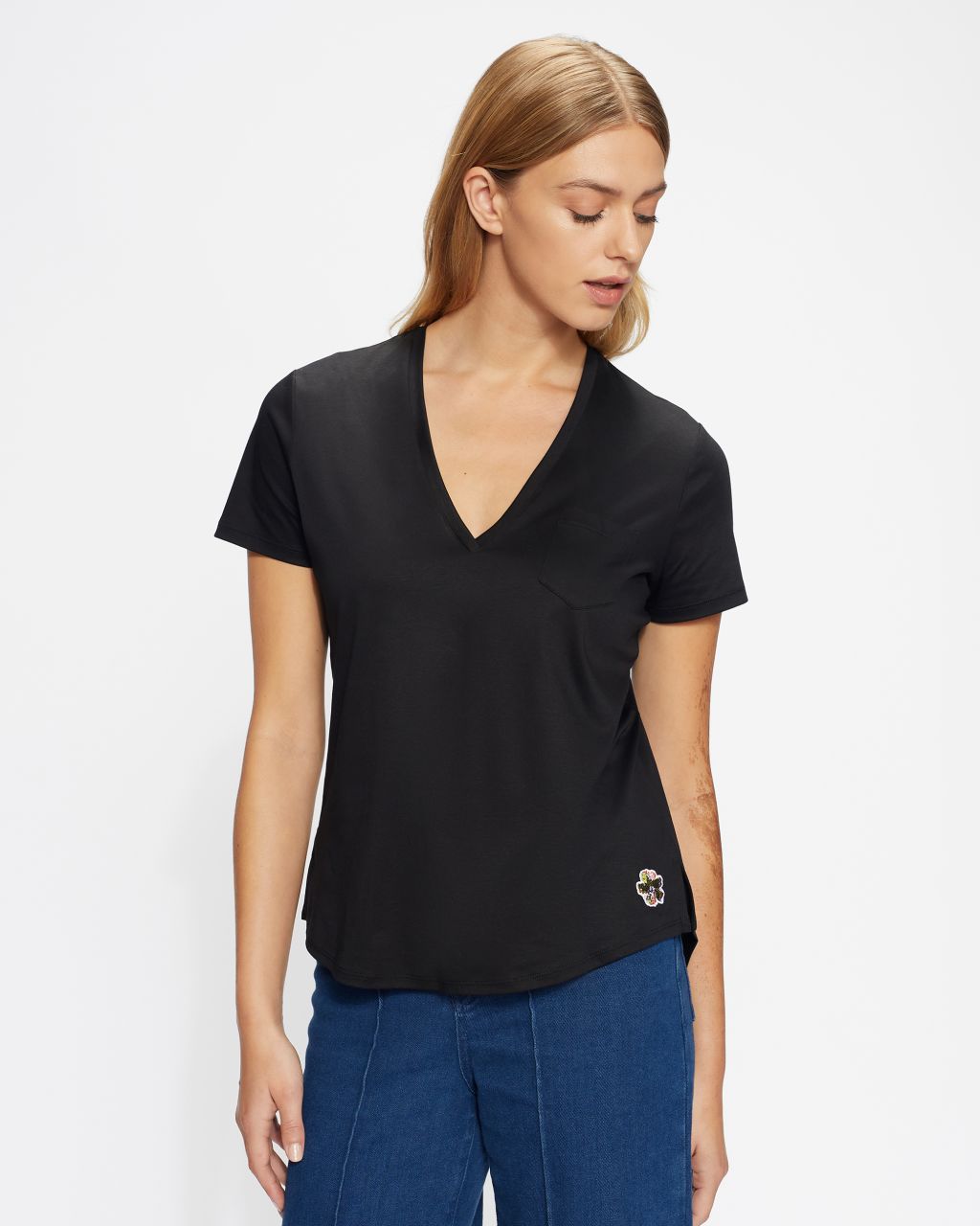 Ted Baker Women's Easy Fit V Neck Tshirt in Black, Lovage, Cotton