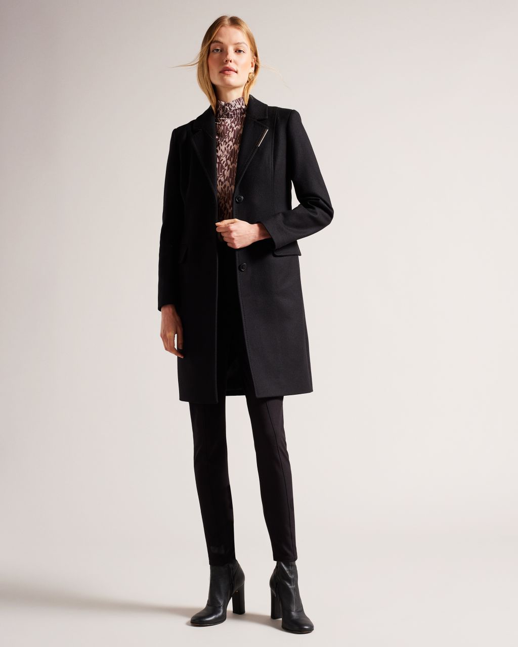Women's Wool Blend City Coat in Black, Remmiey