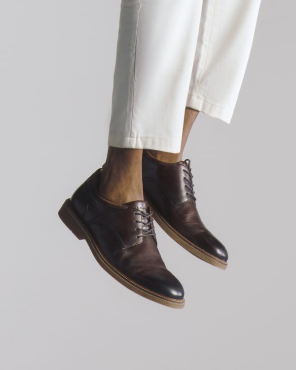 Men's brown formal shoes