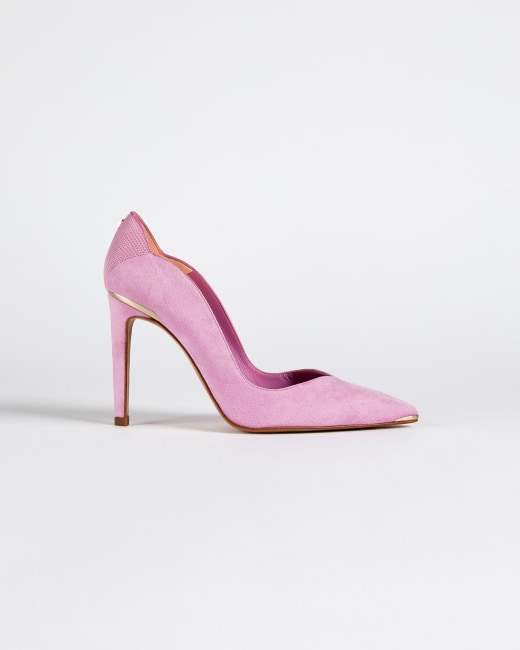 pink court shoes not to be missed!
