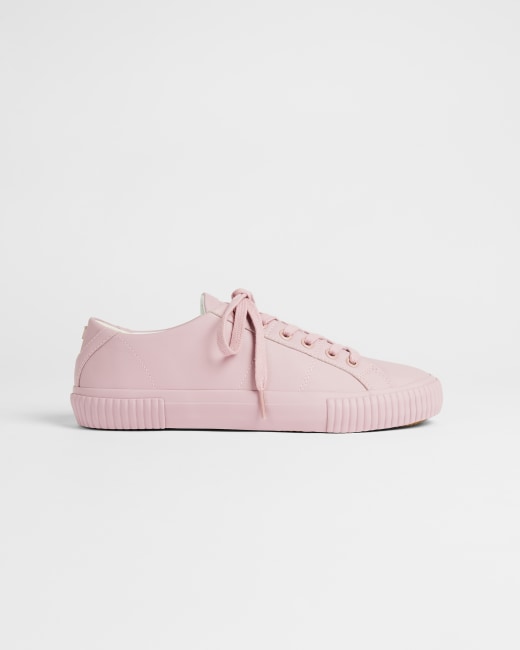 pink trainers