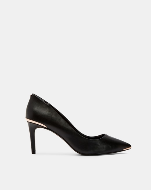 black pointed court shoes