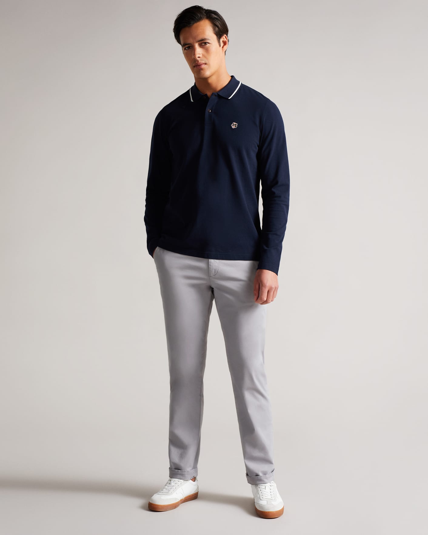 Gris intermedio Chinos Classic Fit Ted Baker