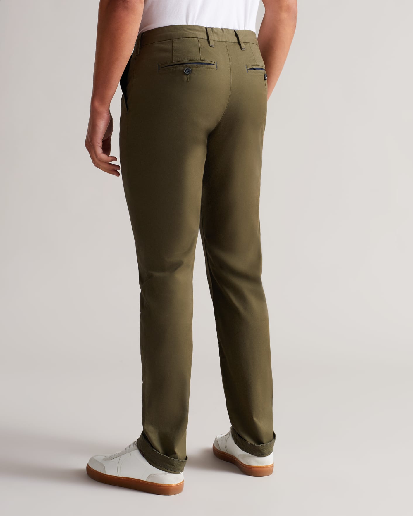 Verde oliva Chinos Classic Fit Ted Baker