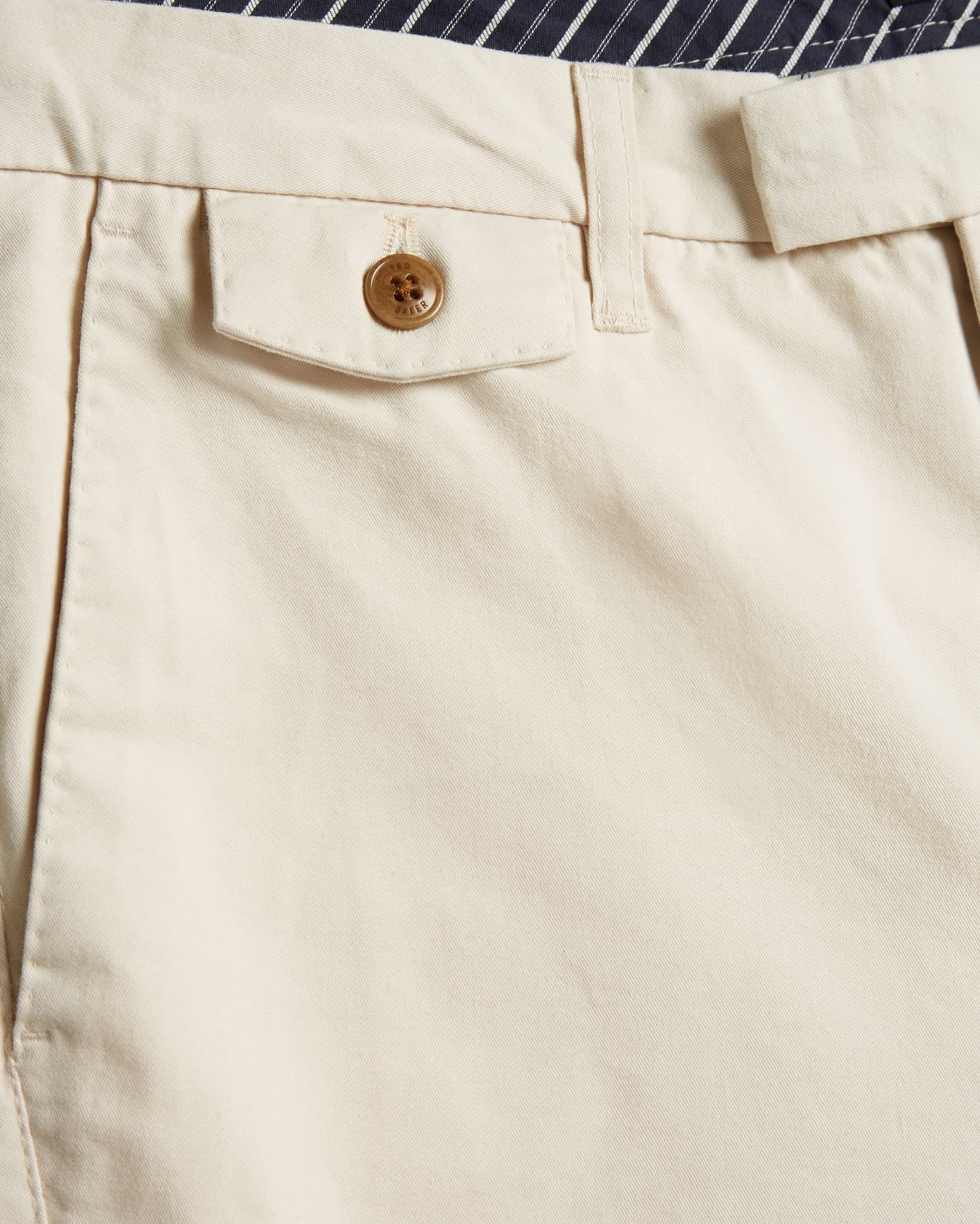 Blanco Chino Slim Fit Ted Baker