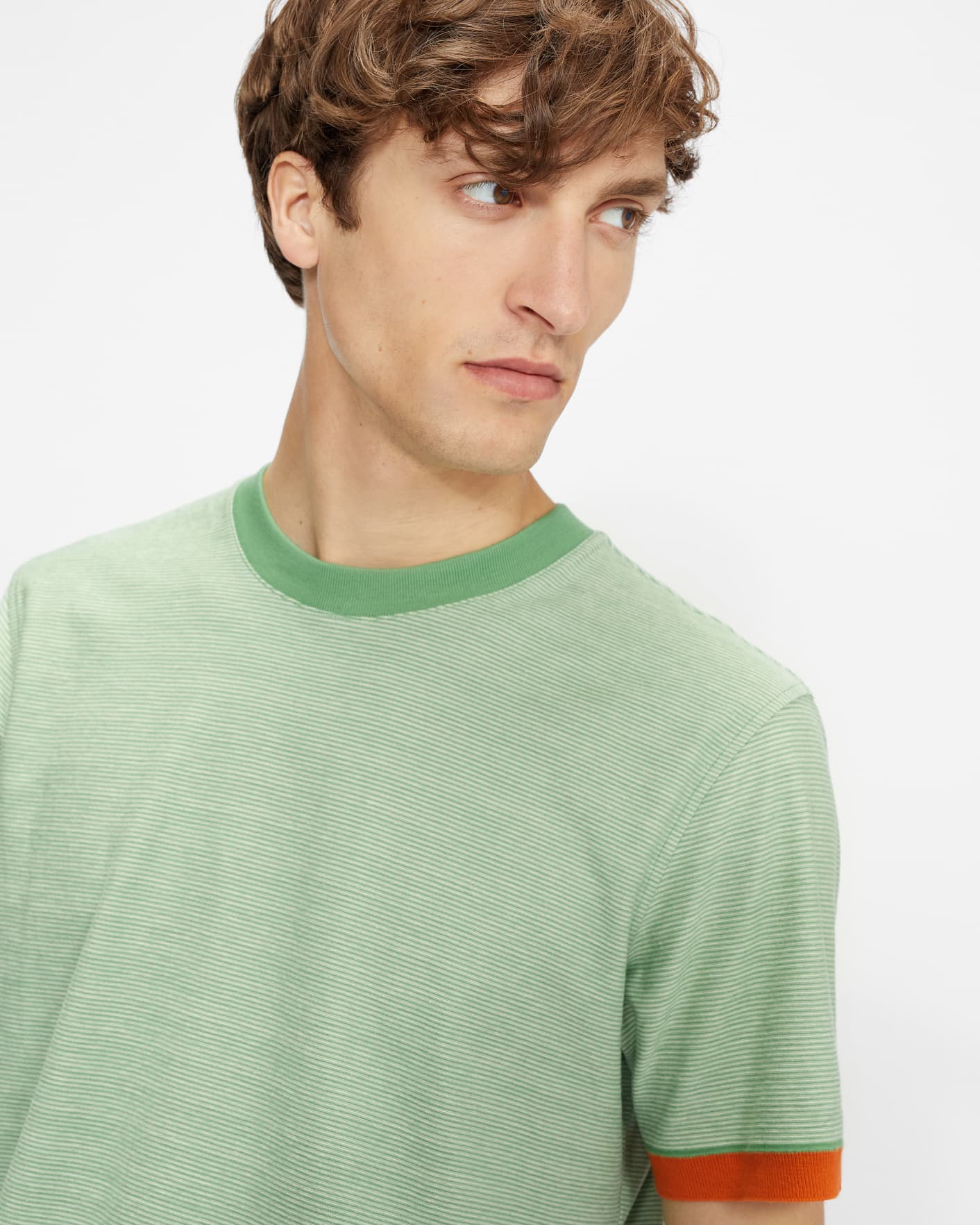 Vert pâle Tee-shirt avec rayures contrastées Ted Baker