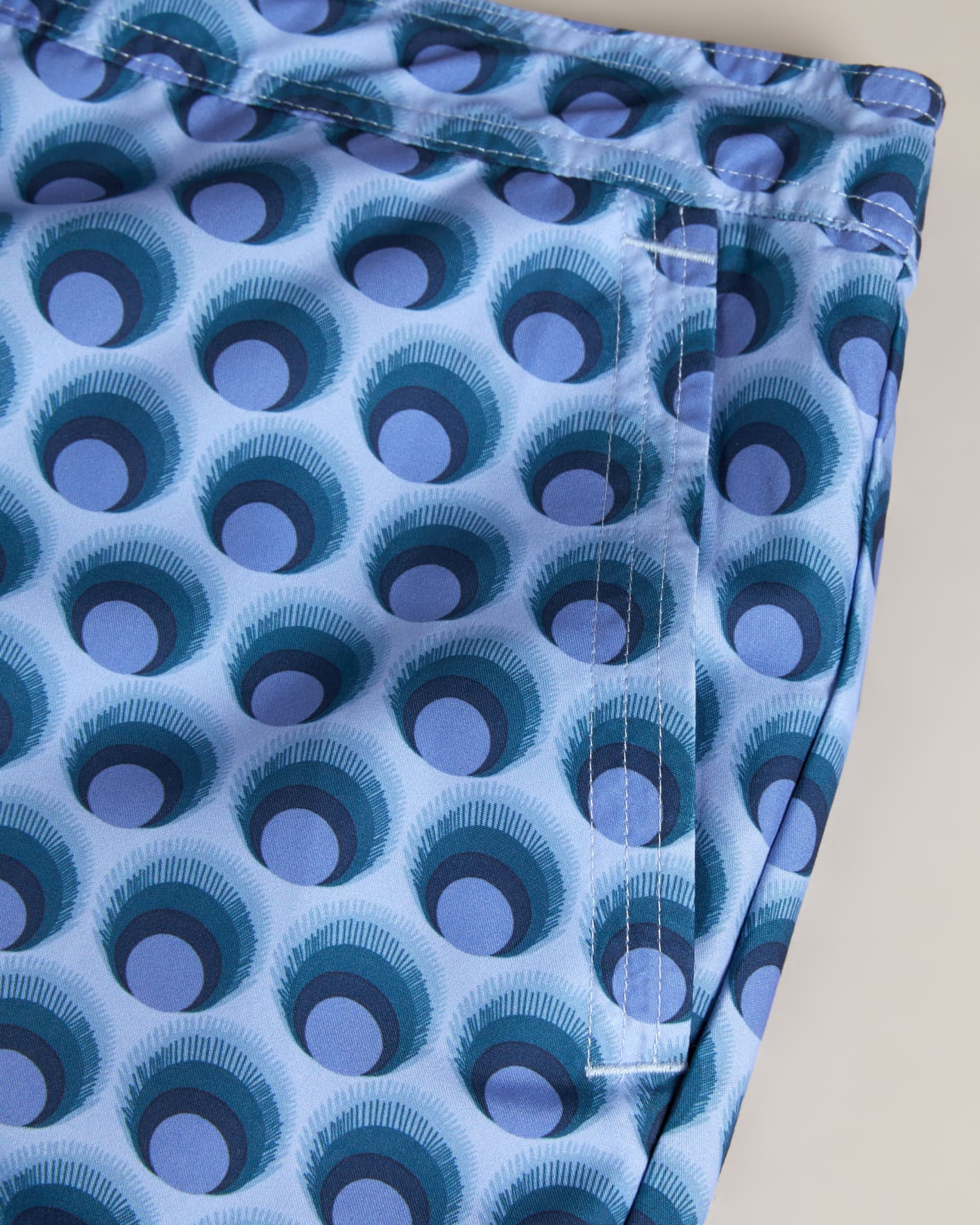 Hellblau Bedruckte Badehose mit geometrischem Muster Ted Baker