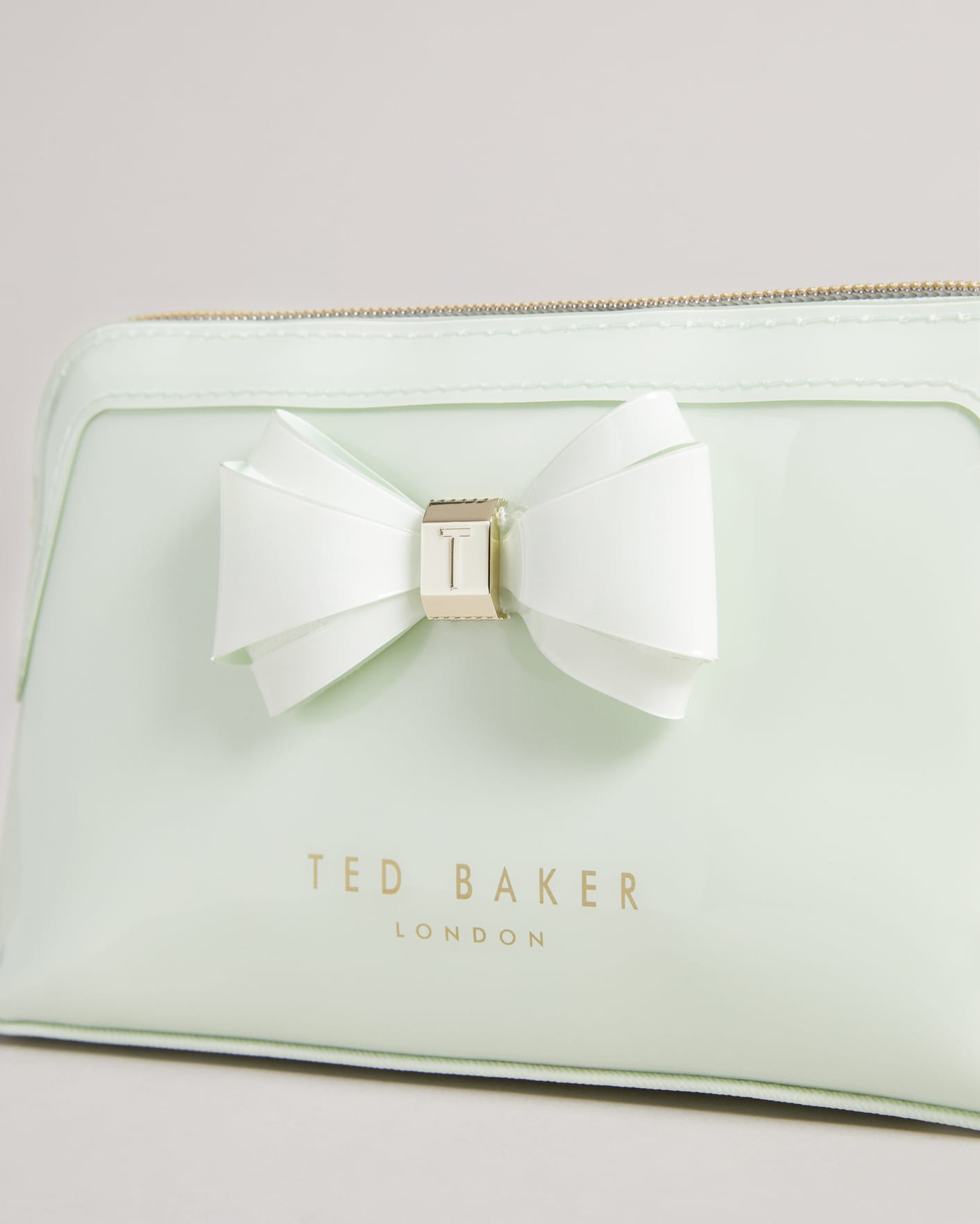 PL-GREEN Curved Bow Makeup Bag Ted Baker