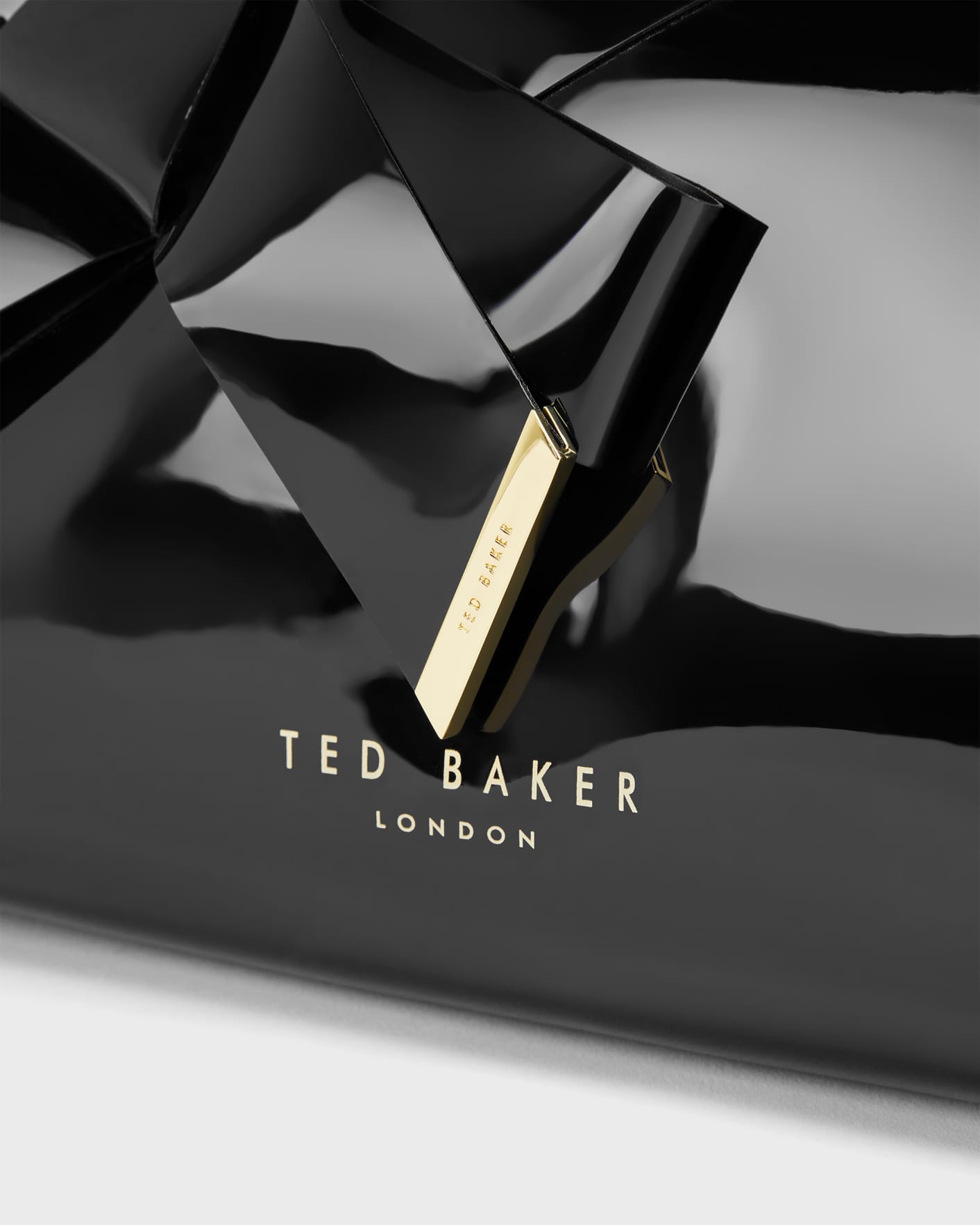 Black Knot Bow Washbag Ted Baker