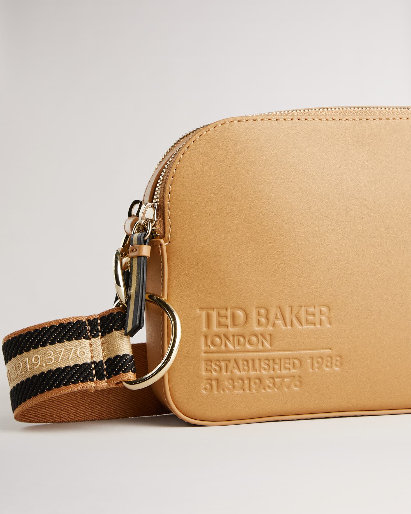 Chameau Petite sacoche en cuir style camera bag Ted Baker