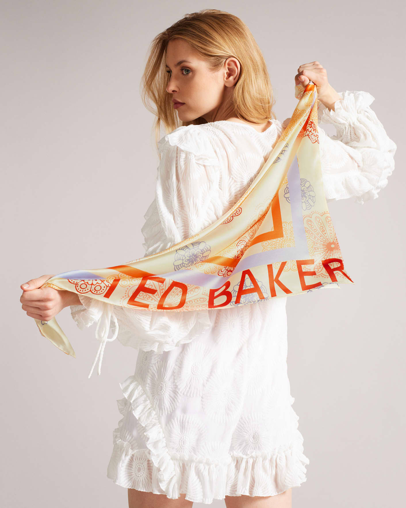 Natural Pañuelo Seda Estampado Mandalas Ted Baker