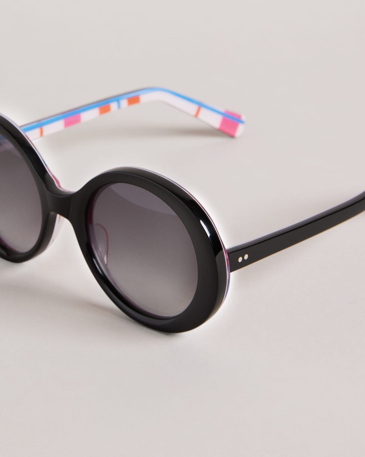 Black MIB 1960's Round Frame Sunglasses Ted Baker