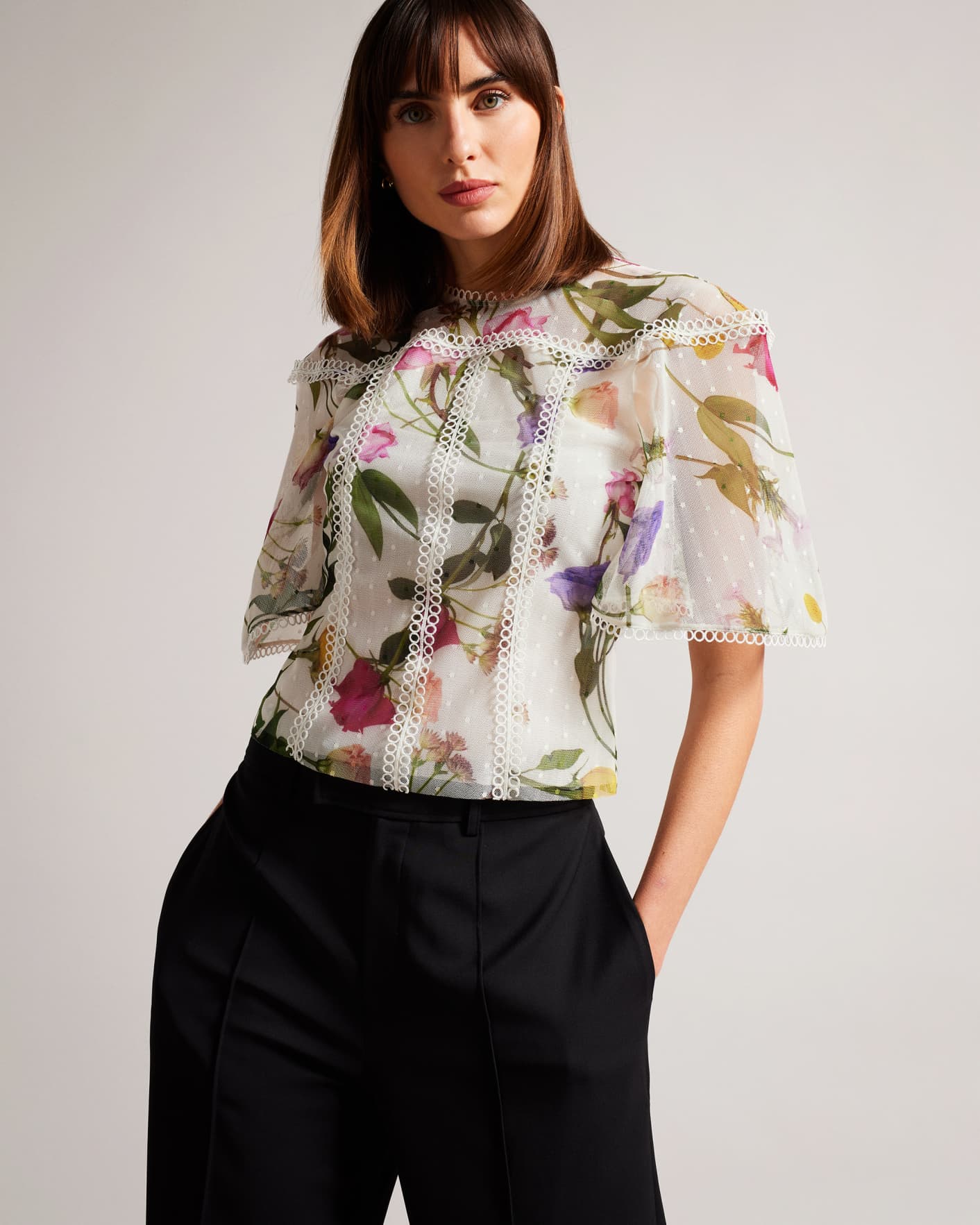 dodelijk Chemie Paradox ARELLN - WHITE | Blouses & Shirts | Ted Baker US